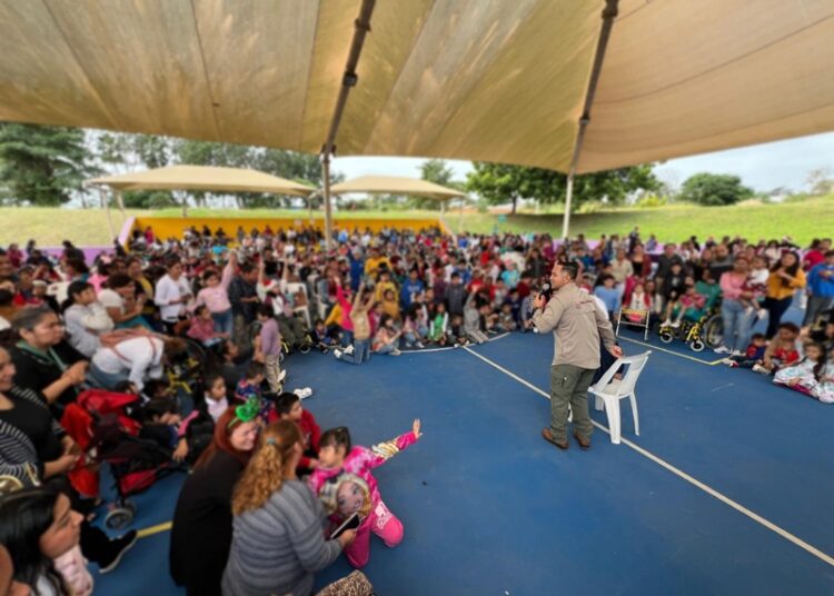 Llevan show de fauna viva a niñas y niños del CRIT Altamira