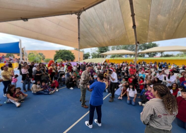 Llevan show de fauna viva a niñas y niños del CRIT Altamira