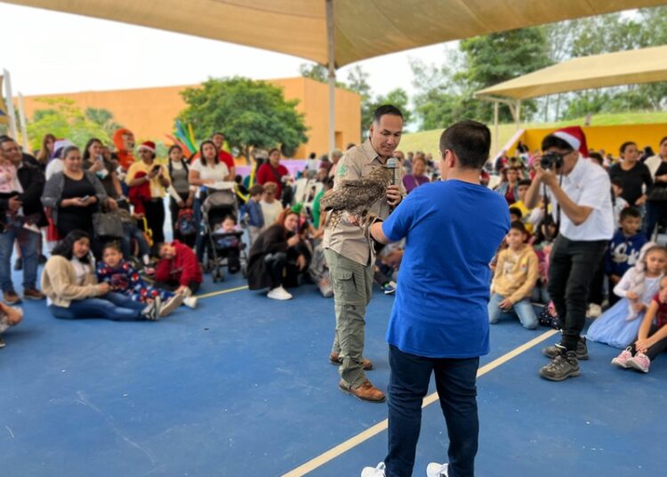 Llevan show de fauna viva a niñas y niños del CRIT Altamira