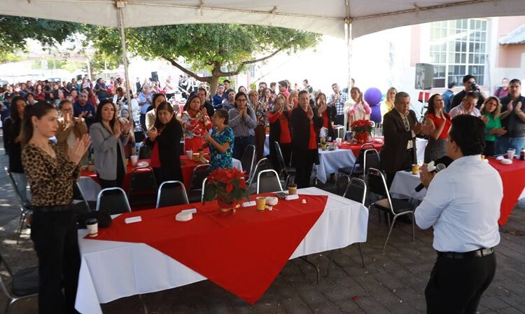 Celebra DIF Victoria fiestas decembrinas