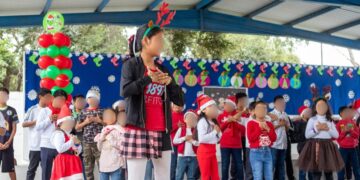 Celebran DIF Tampico y CBTis 103 la Navidad a Niñas y Niños PANNARTI