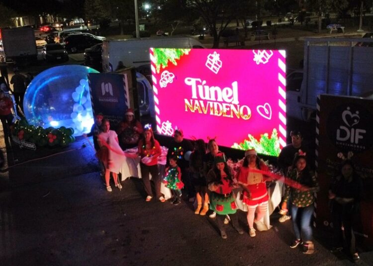 Cientos de matamorenses disfrutaron del ‘Túnel Navideño’