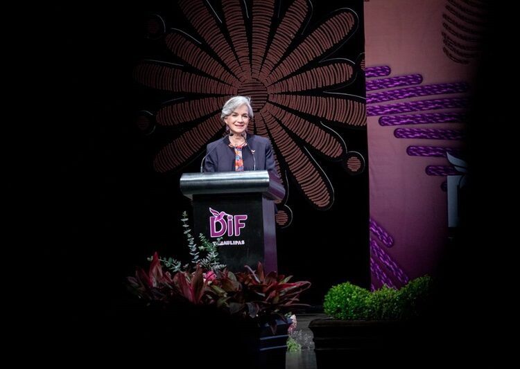 Premian AVA y María de Villarreal a los voluntarios del año