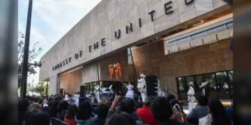 EU inaugura embajada de mil mdd en CDMX