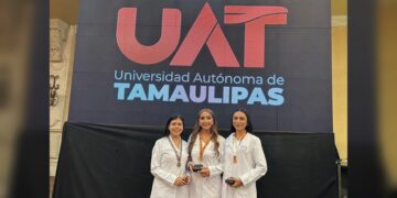Entrega la UAT en Matamoros la generación 2019-2024 de médicos cirujanos