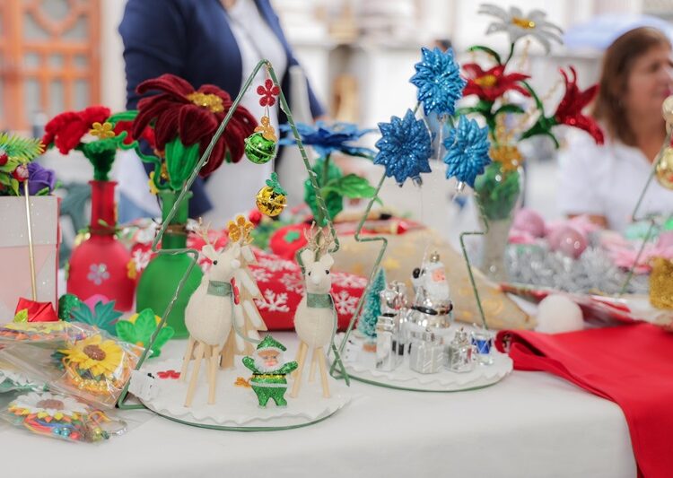 Instala DIF Tampico tradicional ‘Bazar Navideño’ en Plaza de Armas