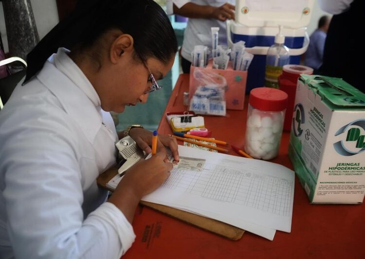 Instalan módulo de vacunación en Presidencia Municipal