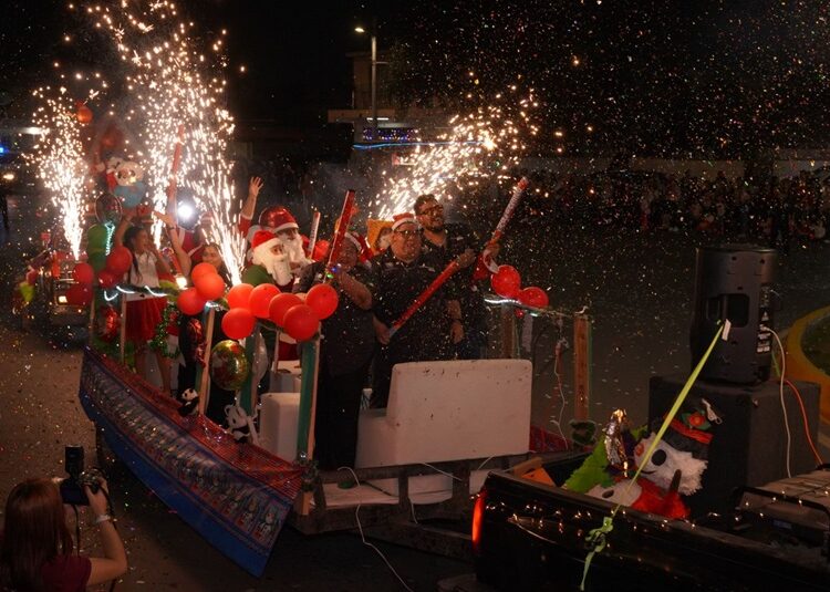La magia de la Navidad ilumina las calles de NLD