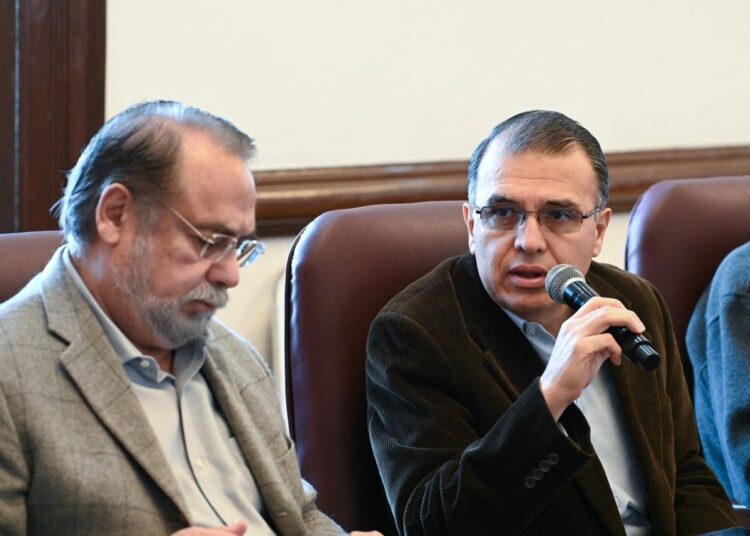 Con mejora regulatoria afianzamos eficiencia y transparencia: Lalo