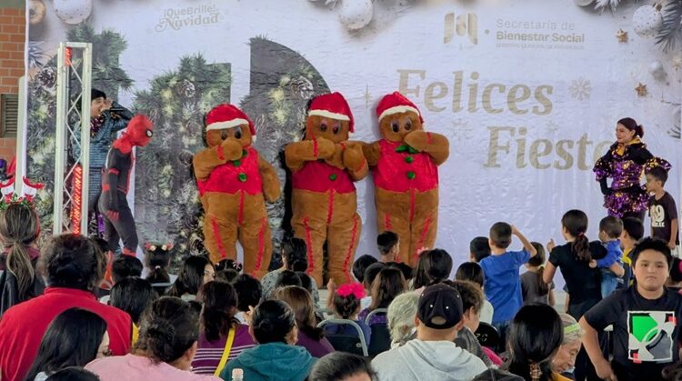 Lleva Beto y SEBIEN espectacular posada a la Col. Santa María