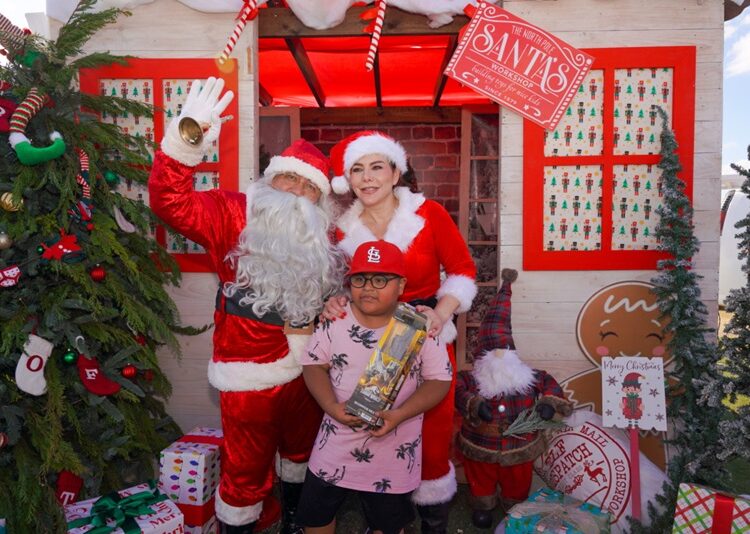 Lleva Gobierno de NLD el espíritu navideño