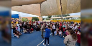 Llevan show de fauna viva a niñas y niños del CRIT Altamira