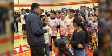 Niños y niñas de Copa UAT disfrutan de divertida posada navideña