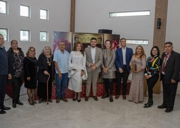 “Otorgan reconocimiento a la Mujer Altruista del Año”: July Fávila