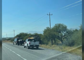 Paisanos se cuidan de delincuentes y los extorsionan estatales y federales