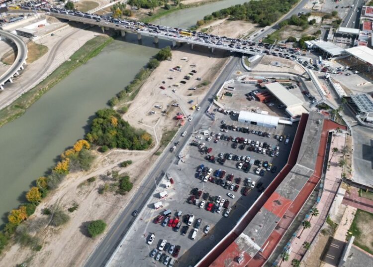 Paisanos se sienten seguros al cruzar por NLD