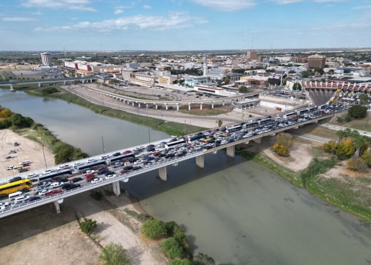 Paisanos se sienten seguros al cruzar por NLD