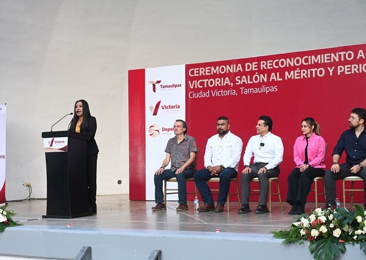 Premia Lalo Gattás a lo mejor del deporte y periodismo victorense