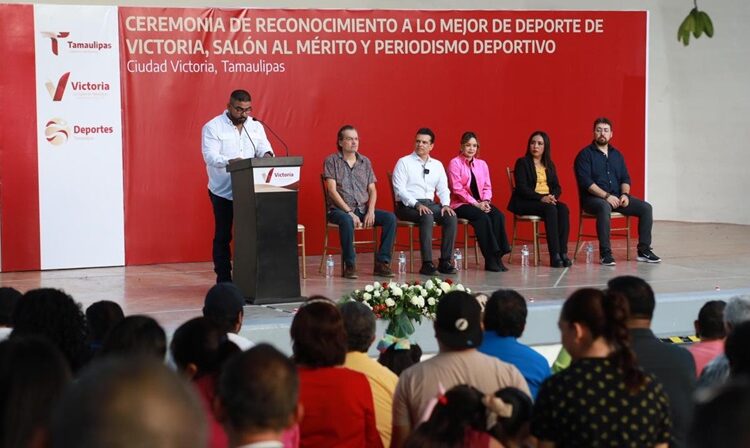 Premia Lalo Gattás a lo mejor del deporte y periodismo victorense