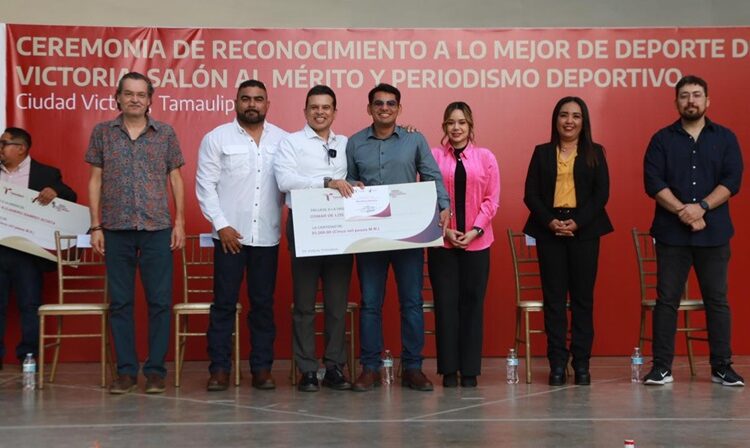 Premia Lalo Gattás a lo mejor del deporte y periodismo victorense