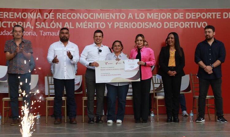 Premia Lalo Gattás a lo mejor del deporte y periodismo victorense