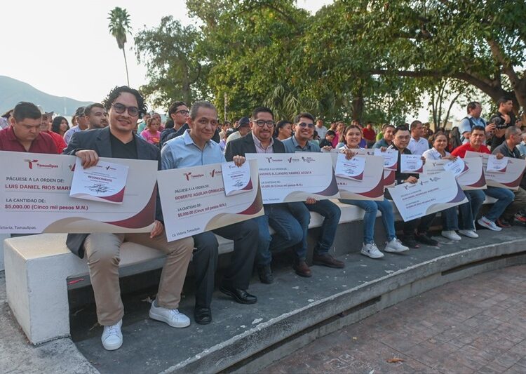 Premia Lalo Gattás a lo mejor del deporte y periodismo victorense