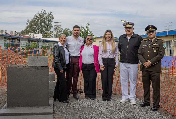 Preside Beto Granados colocar 1.ª piedra en jardín de niños