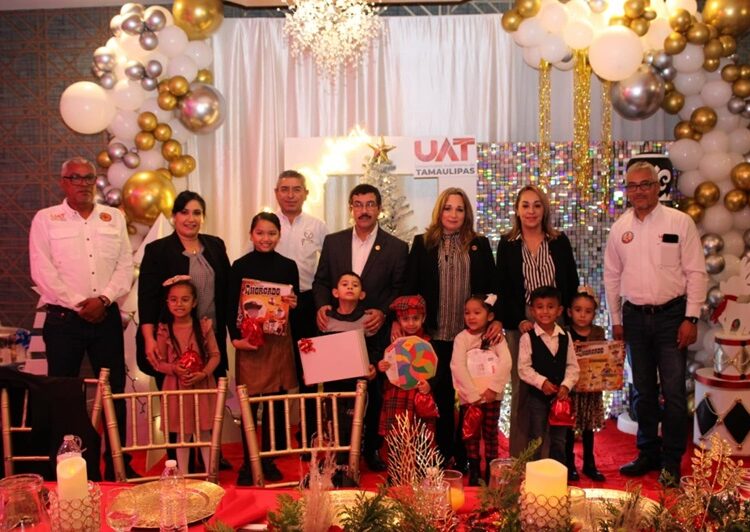 Preside el rector festejos navideños del SUTUAT