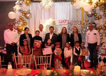 Preside el rector festejos navideños del SUTUAT