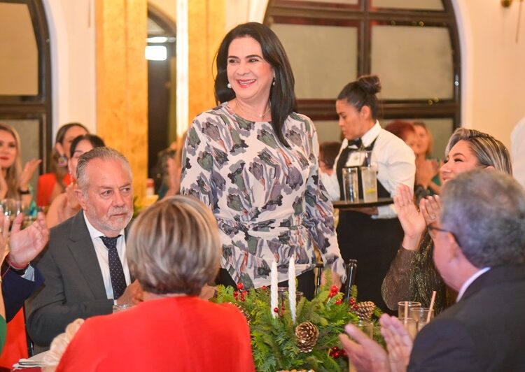 Reconoce Mónica participación de la mujeres en el desarrollo económico de Tampico