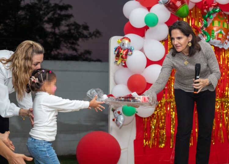 Celebra DIF Tampico la Navidad con Niñas y Niños de Casa Hogar y CASAN