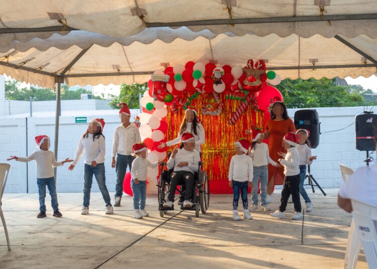 Celebra DIF Tampico la Navidad con Niñas y Niños de Casa Hogar y CASAN