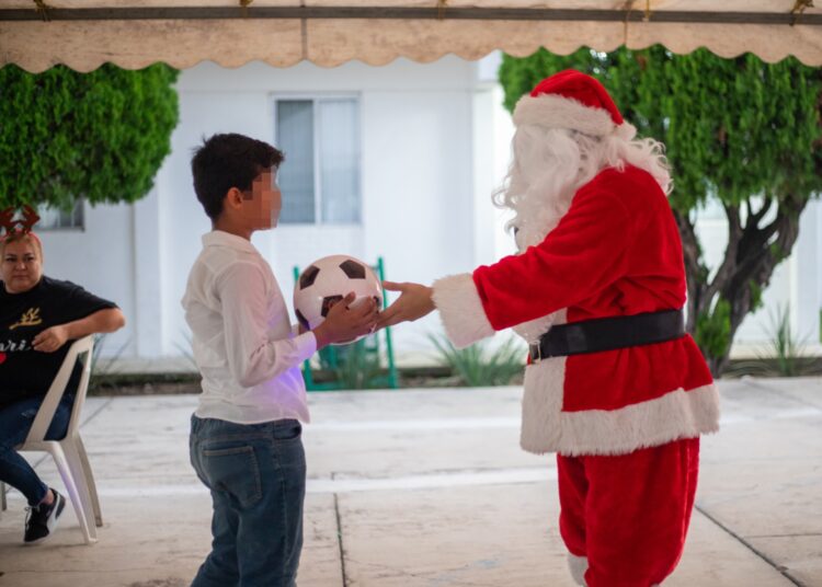 Celebra DIF Tampico la Navidad con Niñas y Niños de Casa Hogar y CASAN