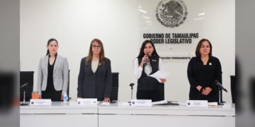 Terminan diputados sesiones e instalan la Comisión Permanente