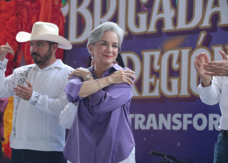 Américo y María “Transforman Familias” en la zona cañera