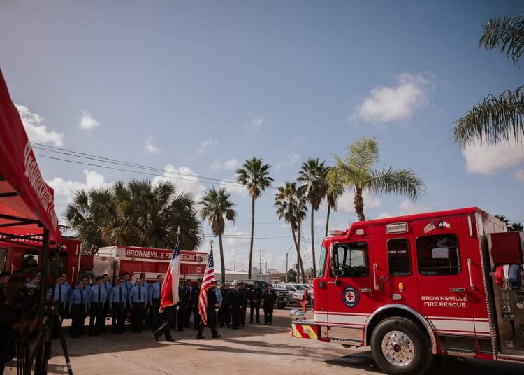 Brownsville Fire Department dona equipo a los Bomberos de Matamoros
