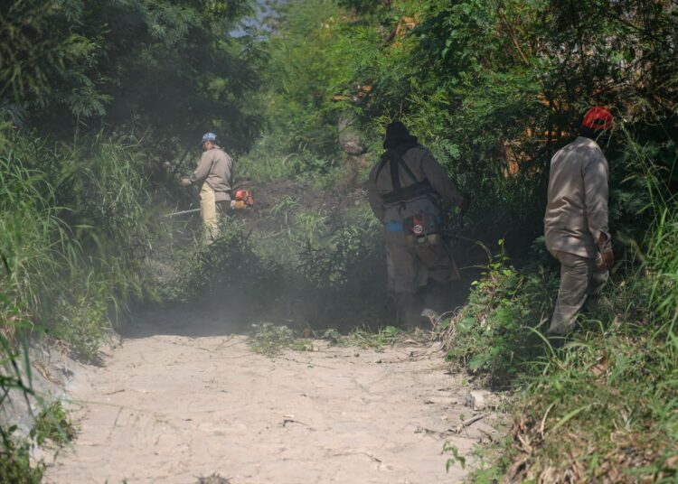 Limpia Victoria 37 kilómetros de drenes pluviales