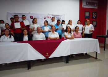 CONAFE e ITEA entregan certificados de estudios