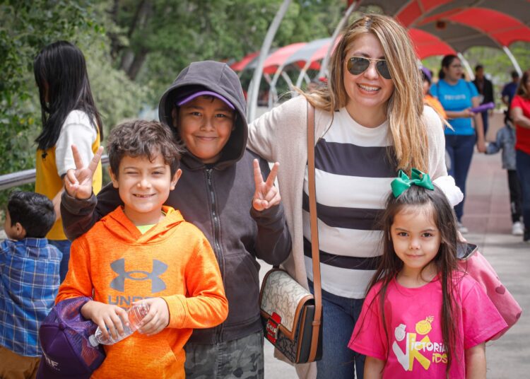 Américo y María conviven con miles de familias en DIFzania