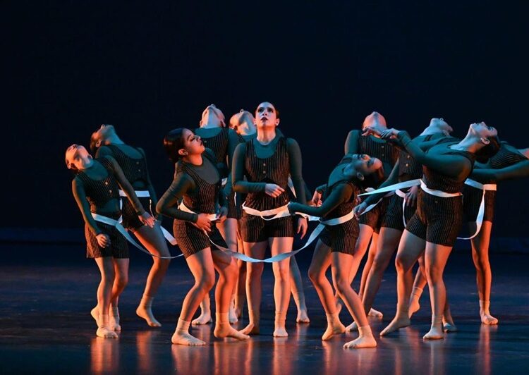 Abren Lalo y Lucy telón de festejos del Bicentenario