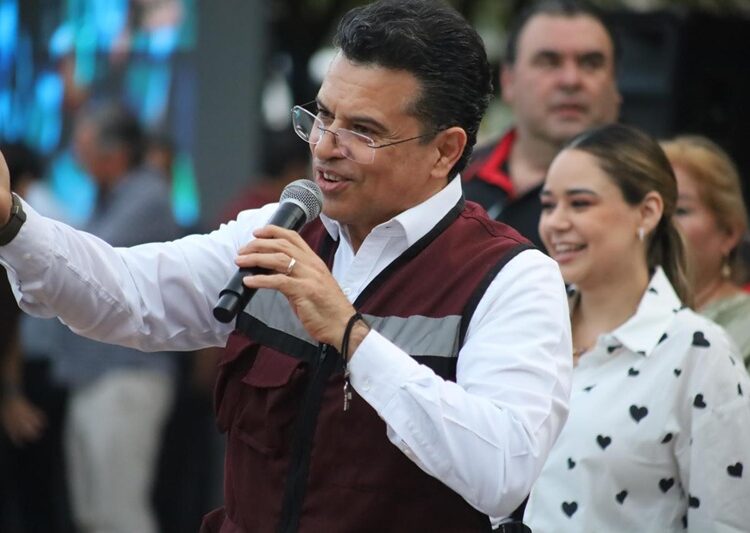 Gattás lleva el gobierno municipal al fraccionamiento Luis Quintero