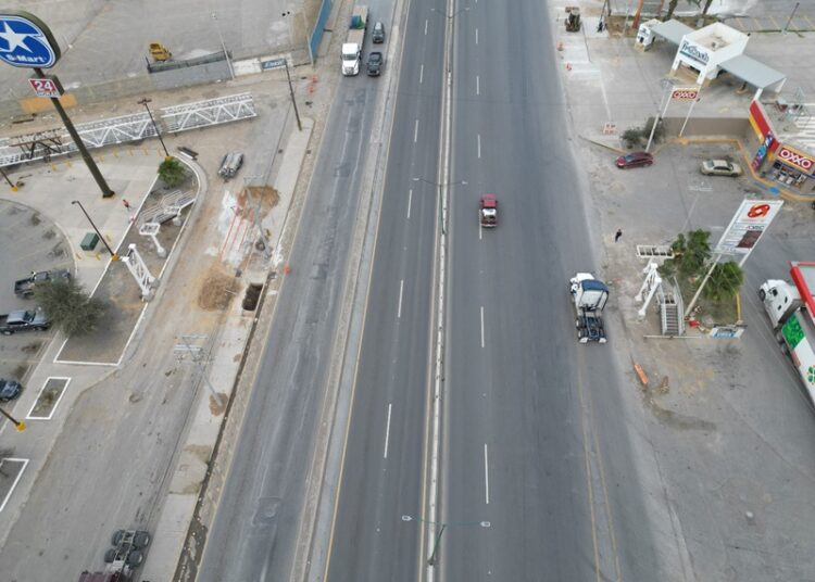 Anuncia NLD cierre de Carretera Nacional por trabajos de construcción de puente peatonal