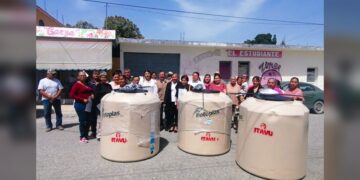 Apoya ITAVU desarrollo social con dotación de tinacos