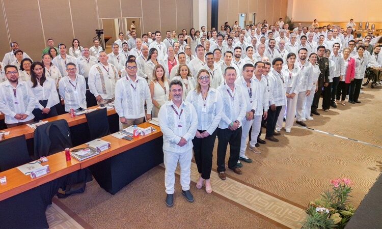 Asiste director del INDE a sesión del SINADE en Acapulco