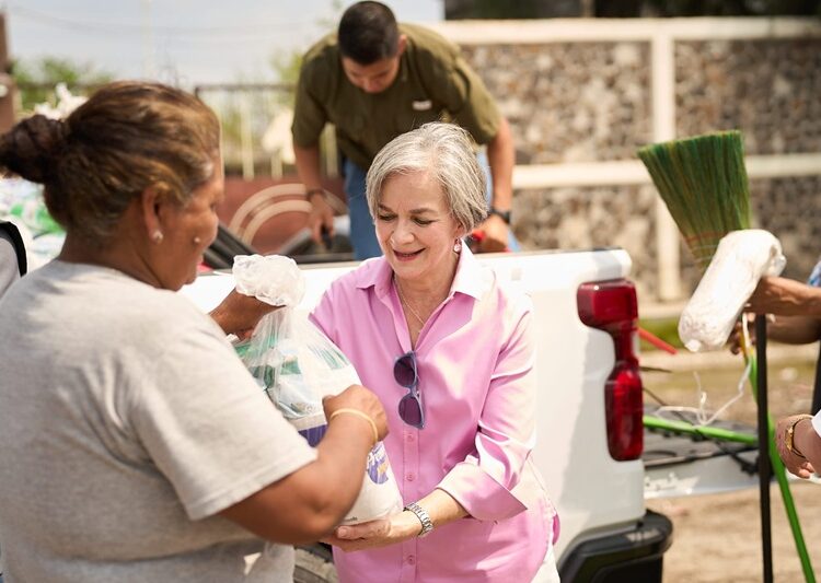 Atiende María de Villarreal a sectores afectados por lluvias en Reynosa