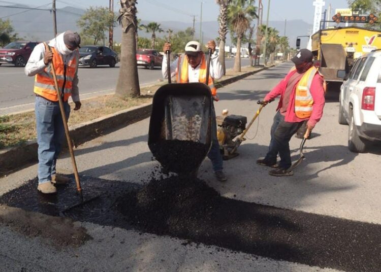 Avanzan mejoras de vialidades en todas las zonas de Victoria