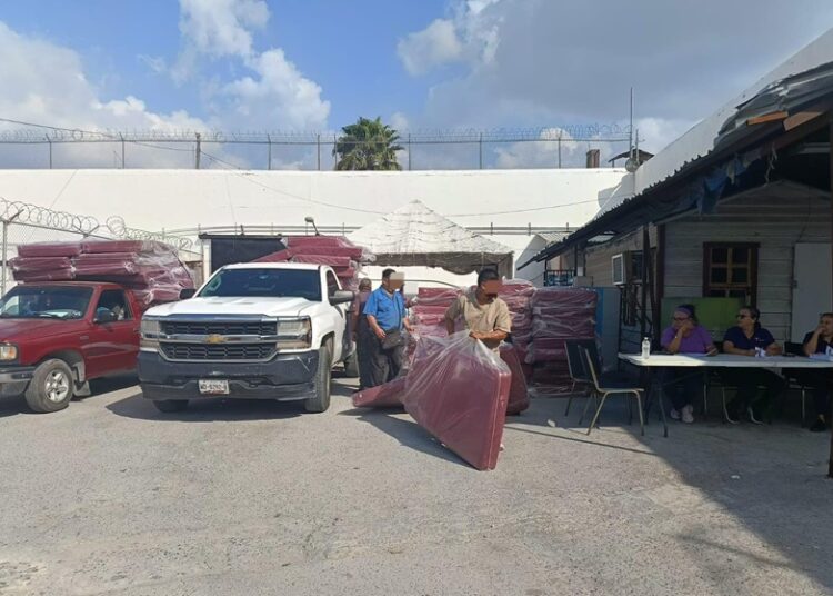 CEDES Reynosa entrega colchones a PPLs