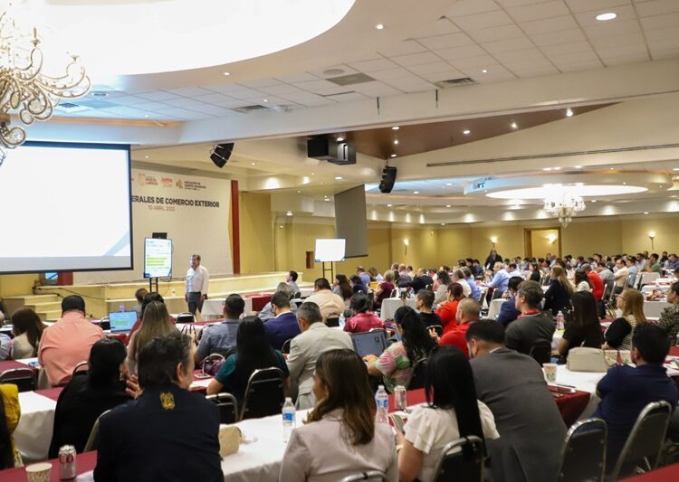 Capacitan a más de 250 profesionales en reglas generales de Comercio Exterior en NLD