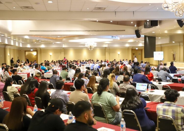 Capacitan a más de 250 profesionales en reglas generales de Comercio Exterior en NLD