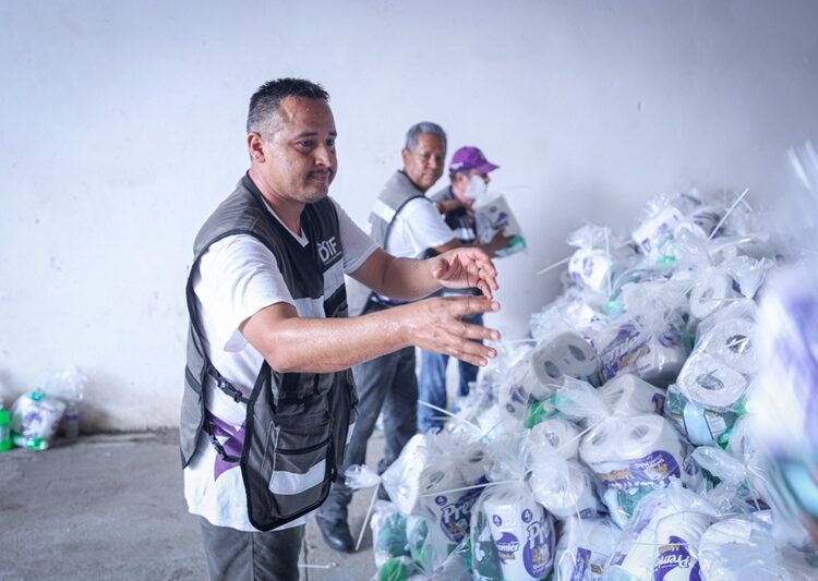 Continúa DIF Tamaulipas entregando apoyos a familias en la frontera